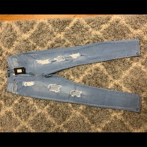 Fashion Nova “Needing Something” Jeans